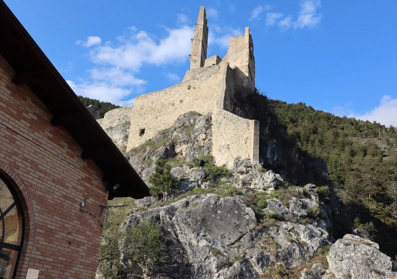 Castello De Sanctis, Italy